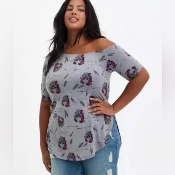 Torrid Gray Super Soft Knits Off Shoulder Skull & Roses Tee Size 1X - Picture 1 of 12